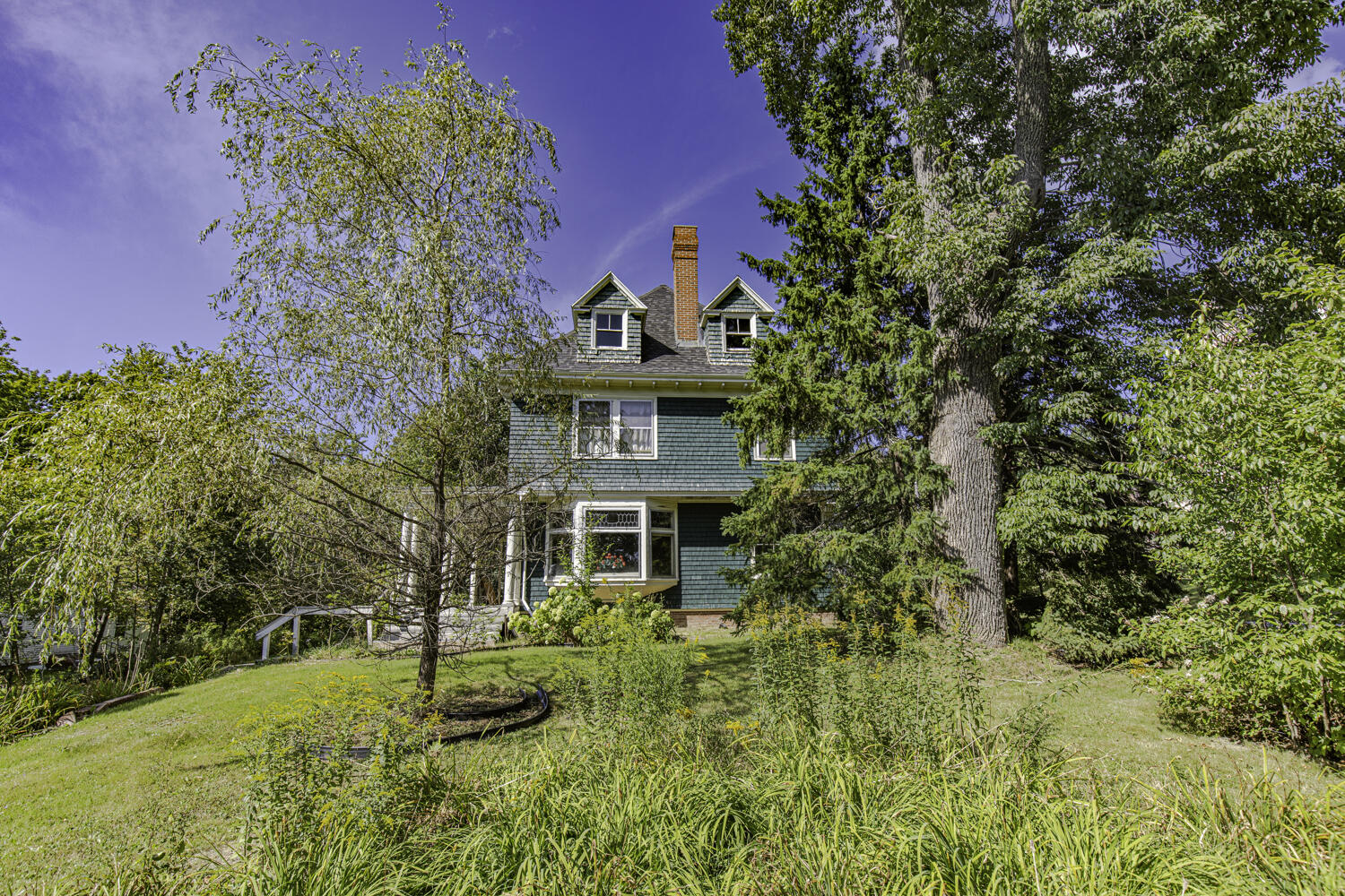 24 Campbell Hill