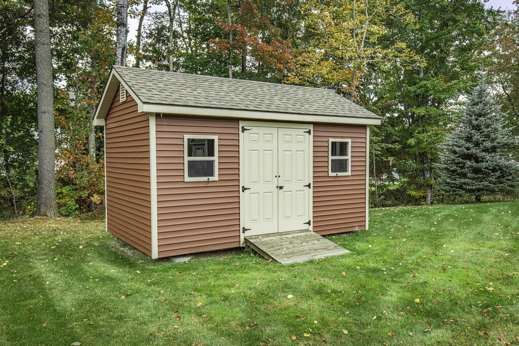 73 Chickadee Lane