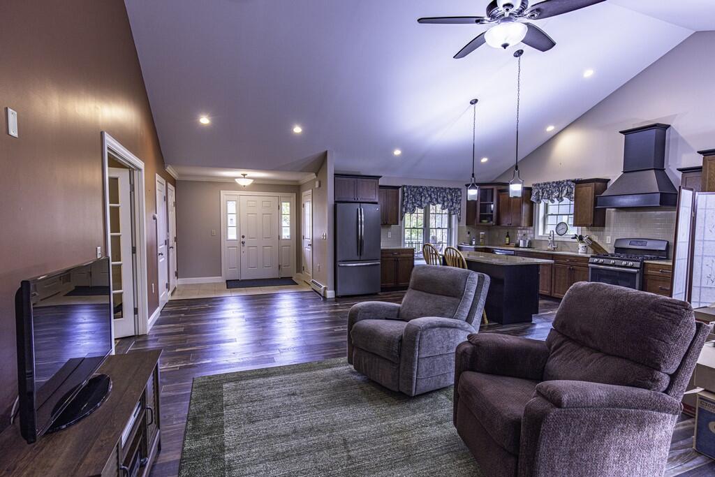 73 Chickadee Lane