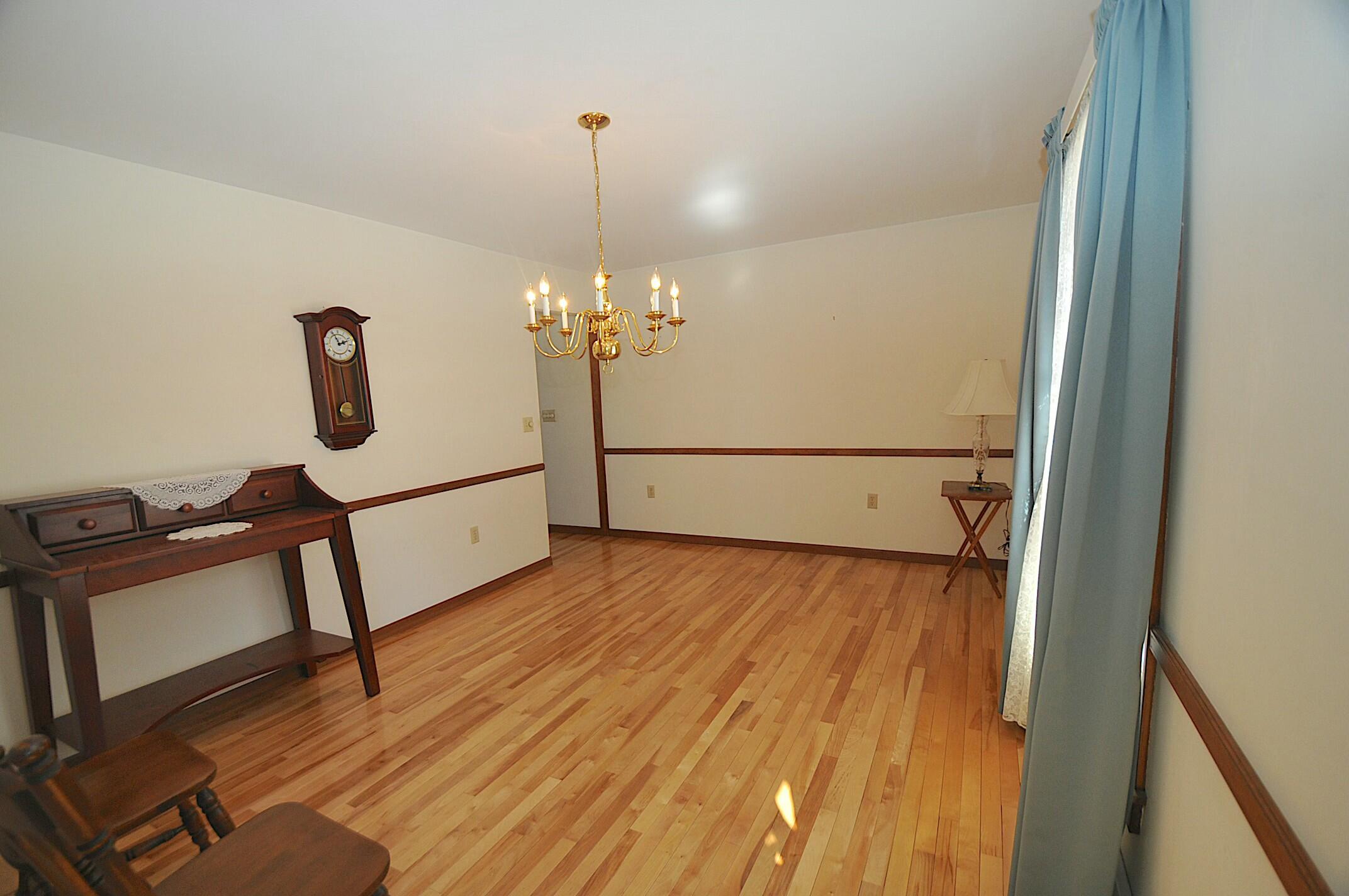8 Silver Ridge