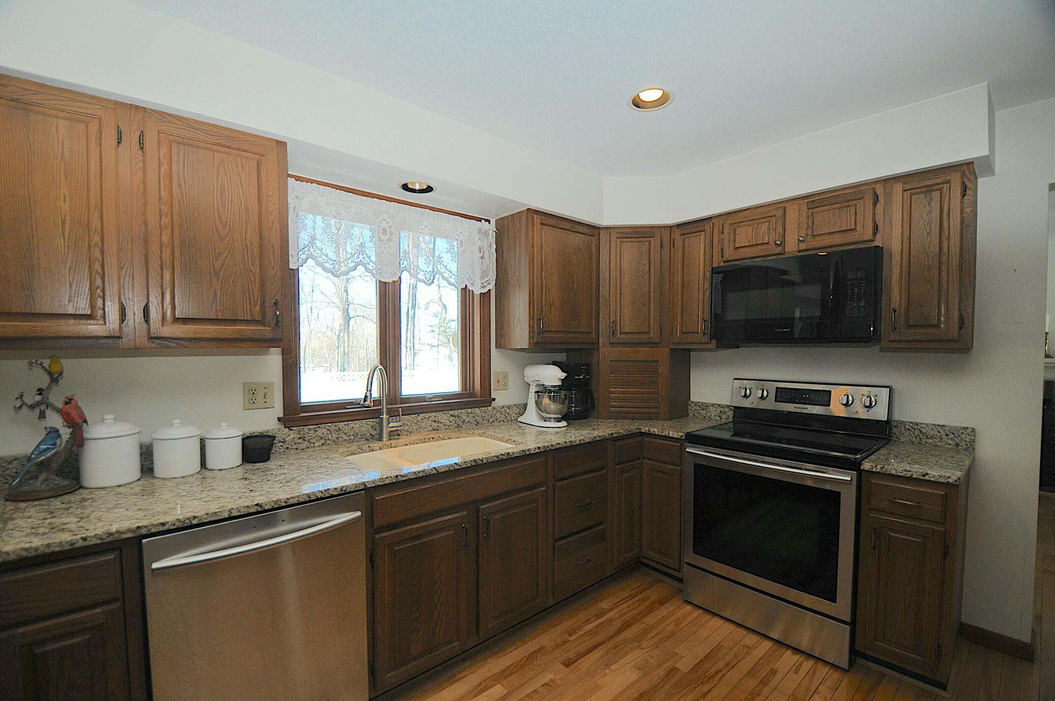 8 Silver Ridge