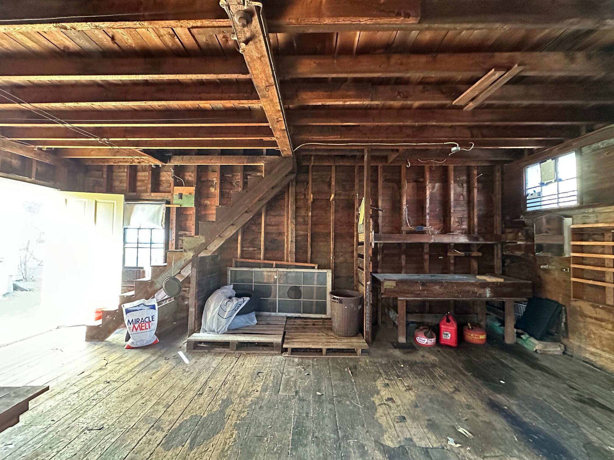 106 Thomas Hill Road