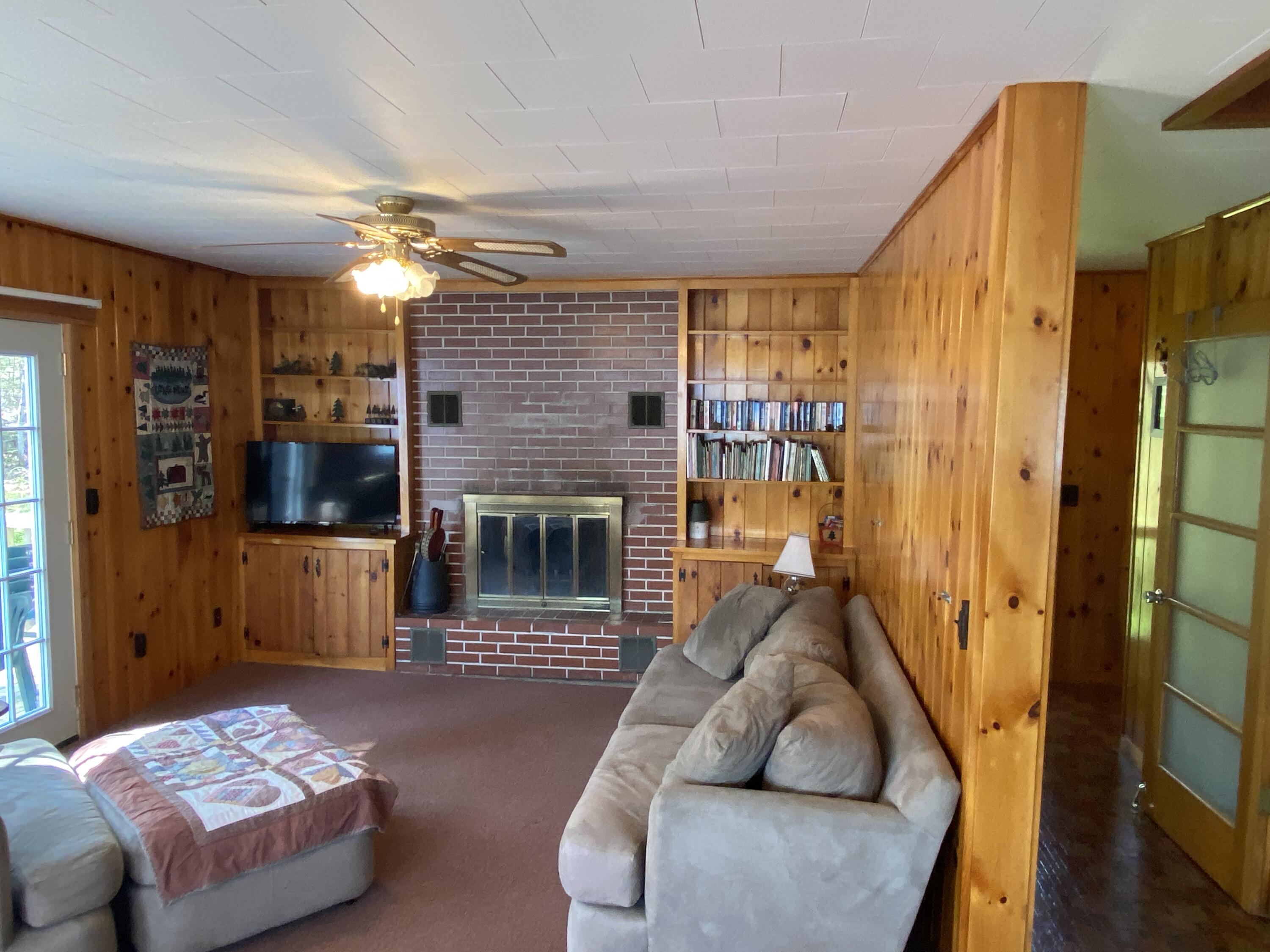 19 Woodland Drive