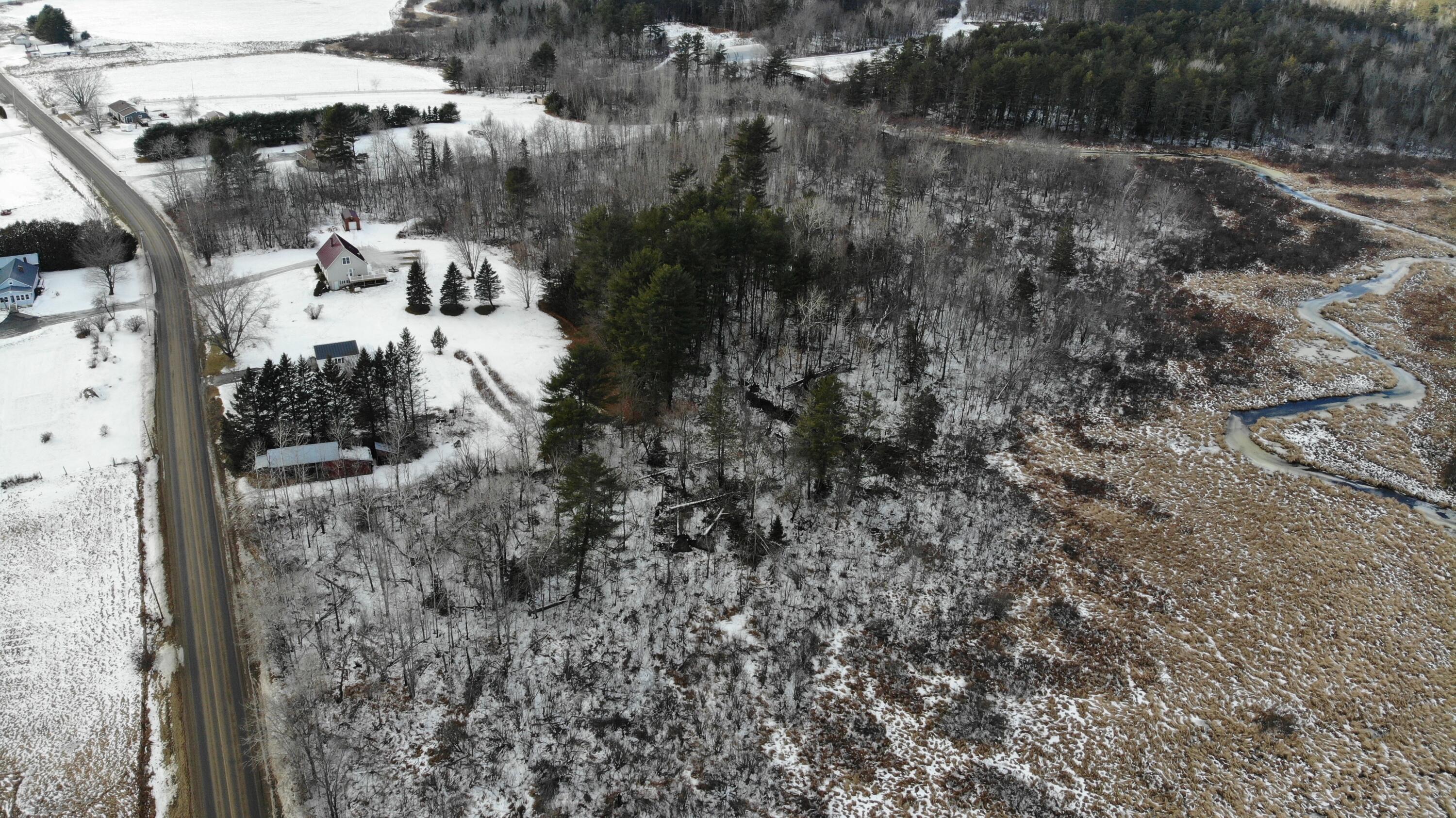 00 Meadow Road, Hampden