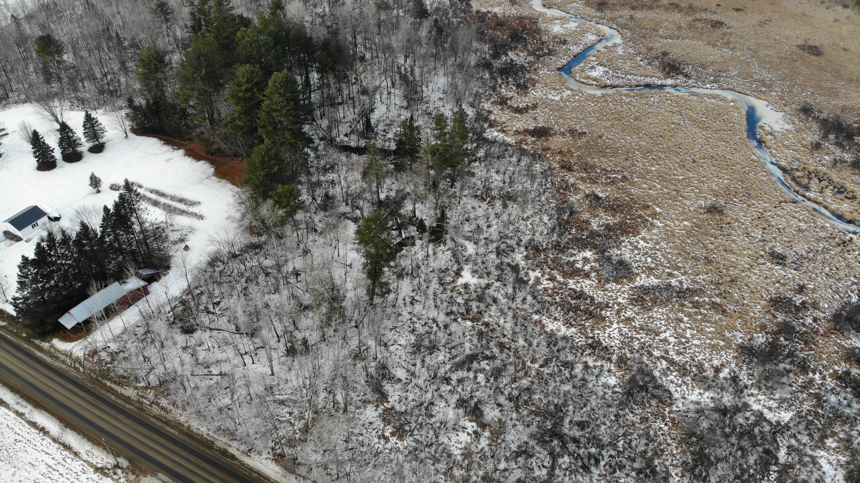 00 Meadow Road, Hampden