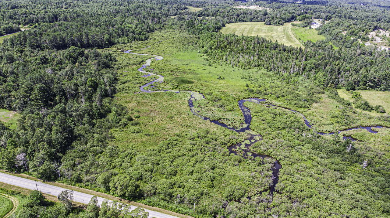 00 Meadow Road, Hampden