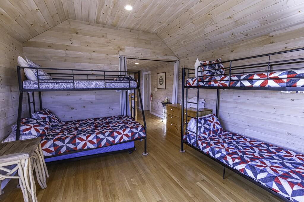 70 Carrying Place Cove Road