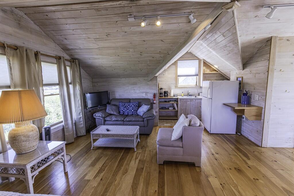 70 Carrying Place Cove Road