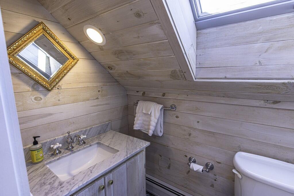 70 Carrying Place Cove Road