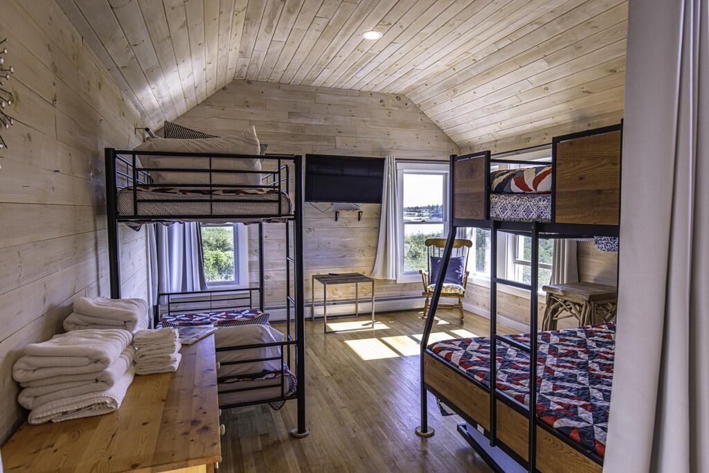 70 Carrying Place Cove Road