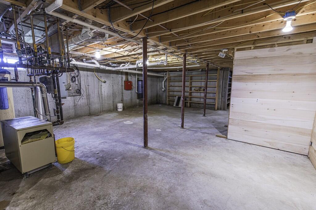 70 Carrying Place Cove Road