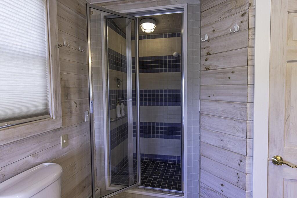 70 Carrying Place Cove Road