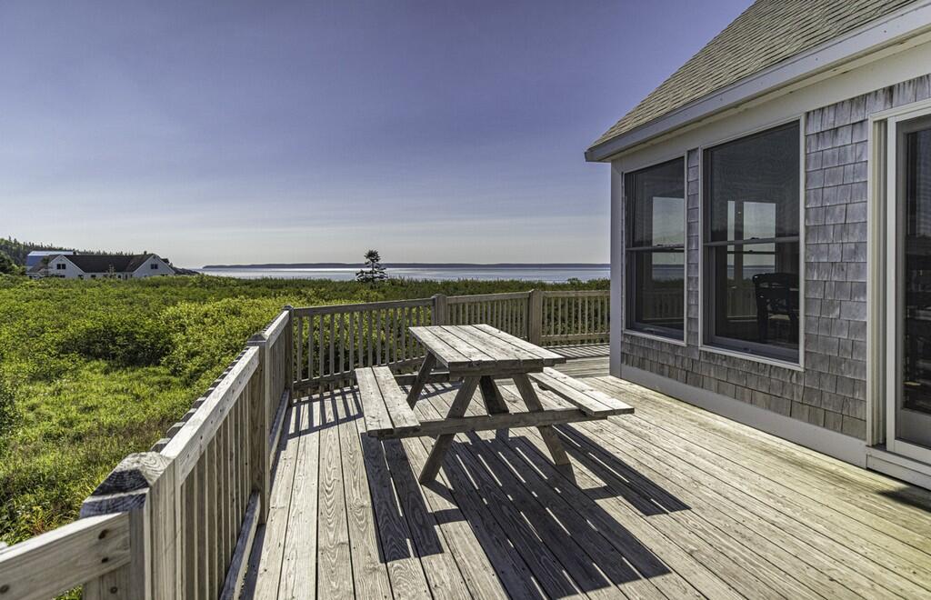 70 Carrying Place Cove Road