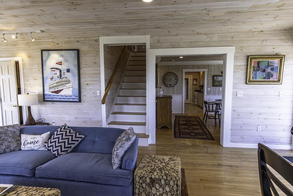 70 Carrying Place Cove Road