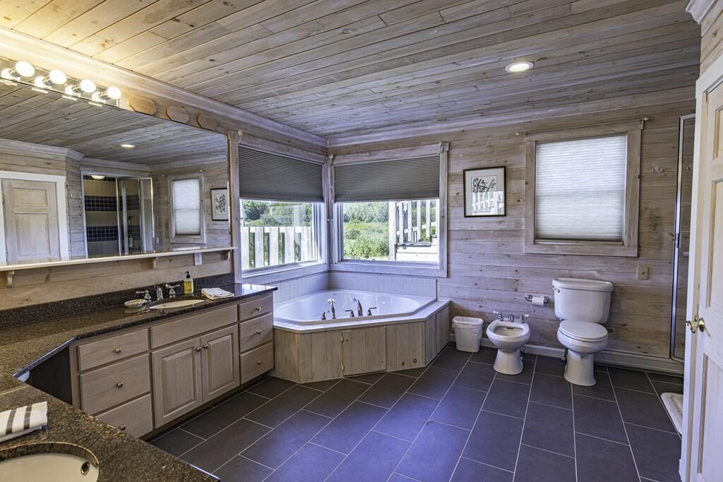 70 Carrying Place Cove Road