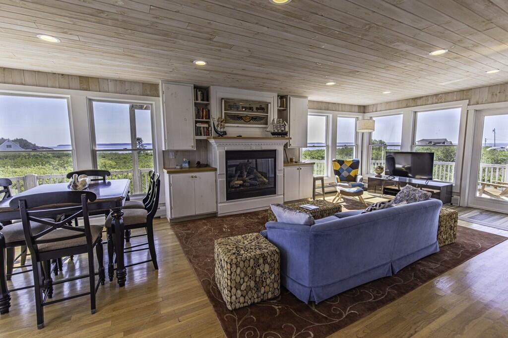 70 Carrying Place Cove Road