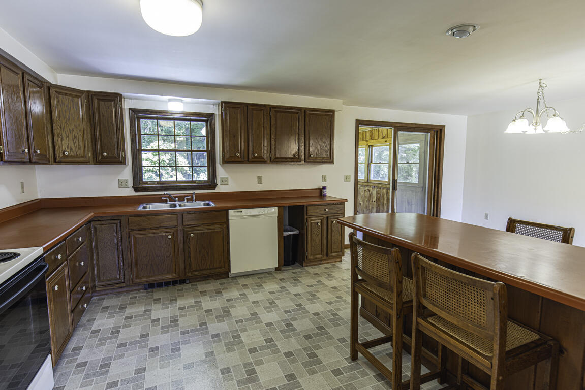 33 Hillside Drive