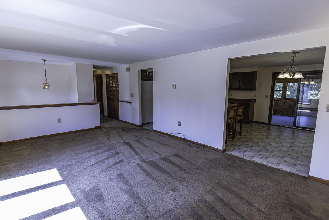 33 Hillside Drive