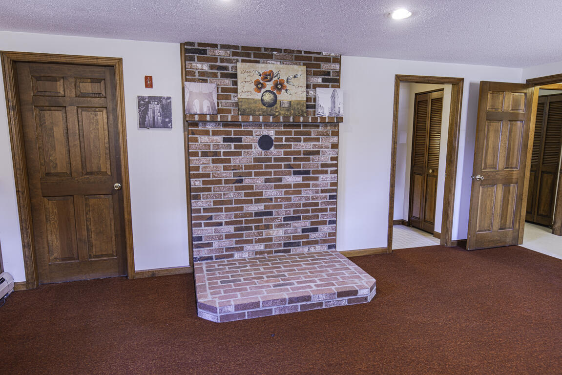 33 Hillside Drive