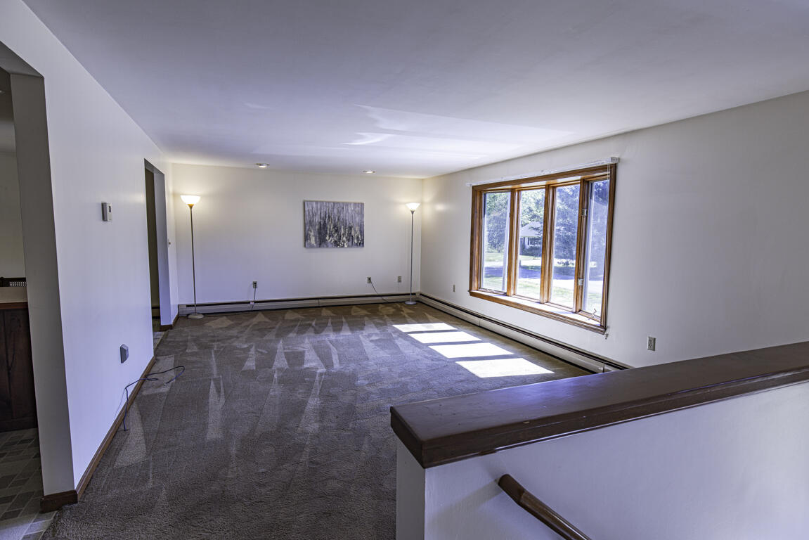 33 Hillside Drive