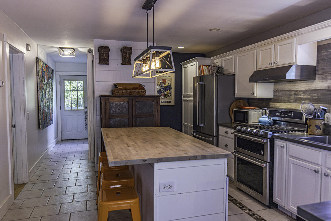 89 Mattson Lane