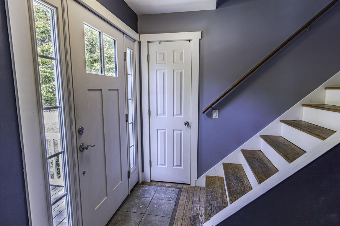 89 Mattson Lane