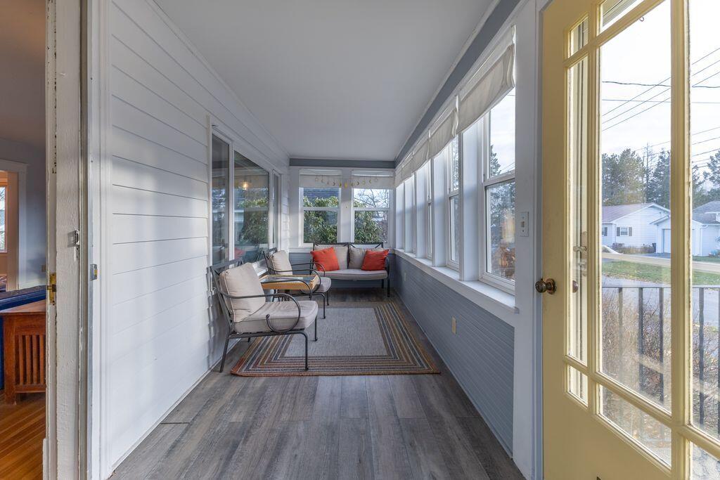 28 Mountainview Avenue