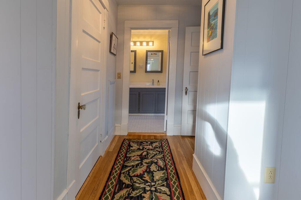 28 Mountainview Avenue