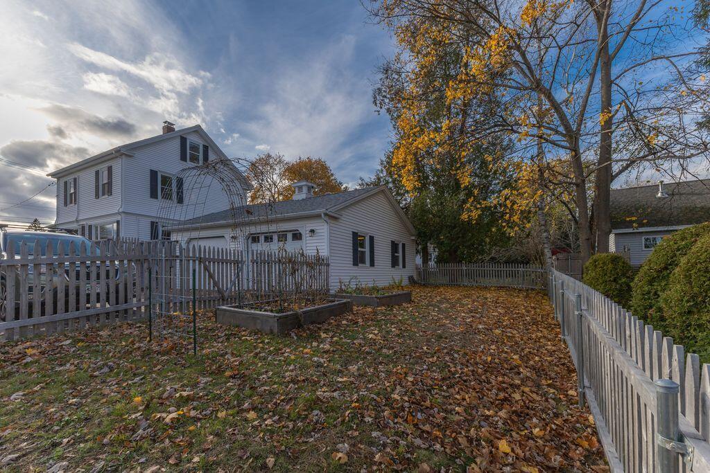 28 Mountainview Avenue