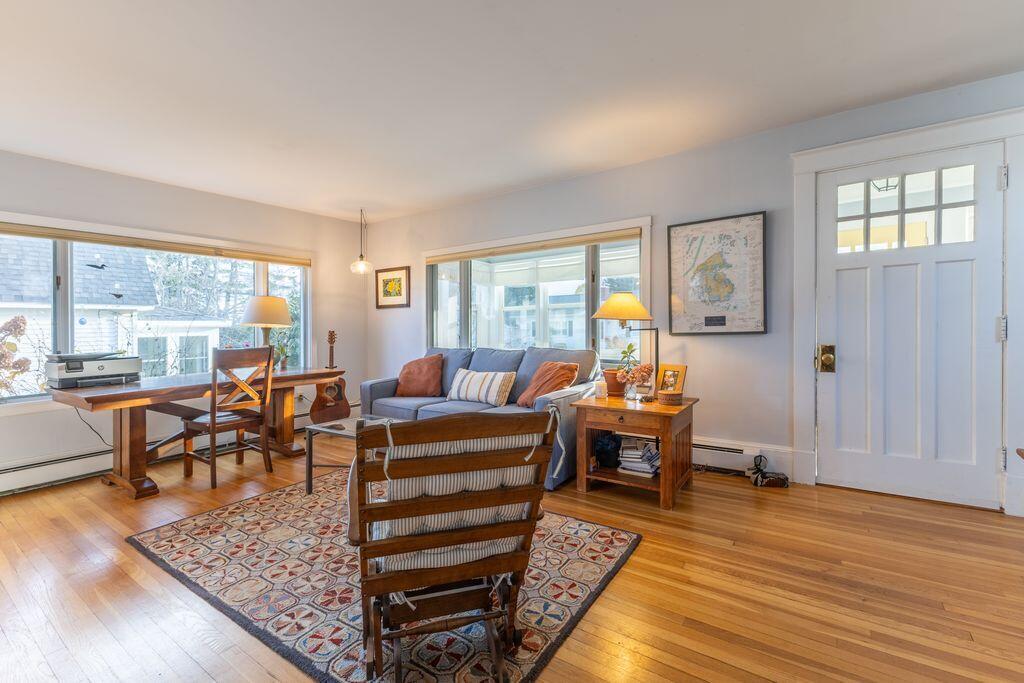 28 Mountainview Avenue