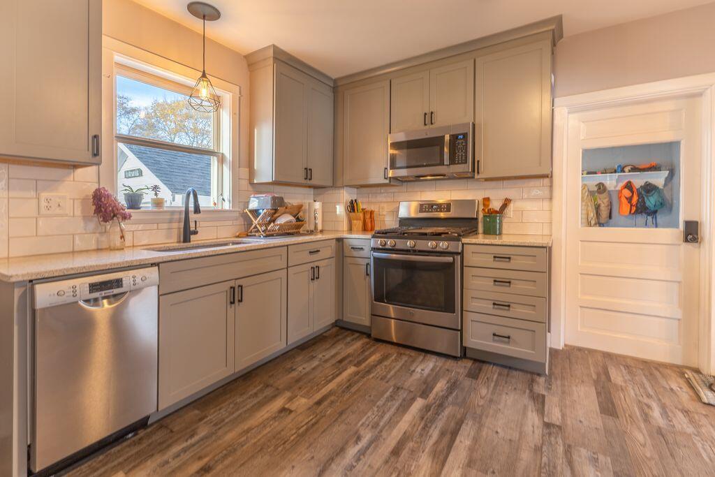 28 Mountainview Avenue