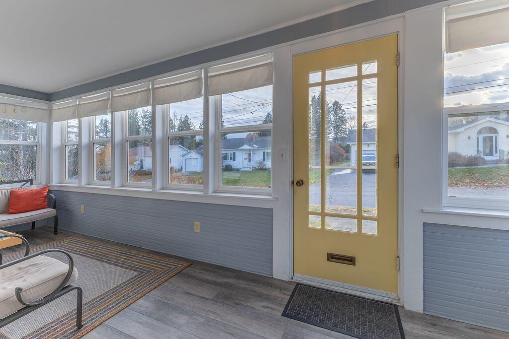 28 Mountainview Avenue