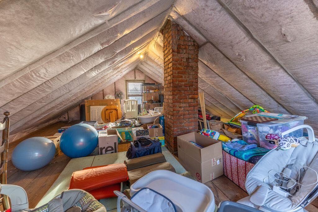 28 Mountainview Avenue