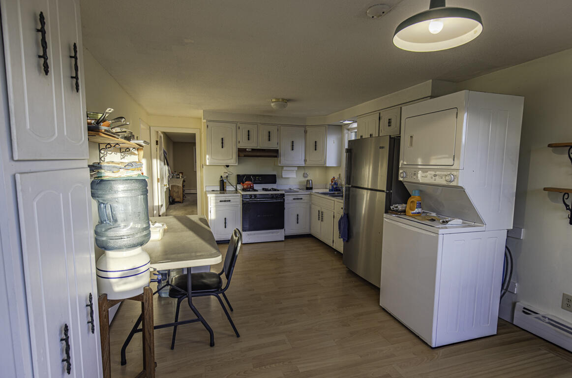 48 Douglass Loop