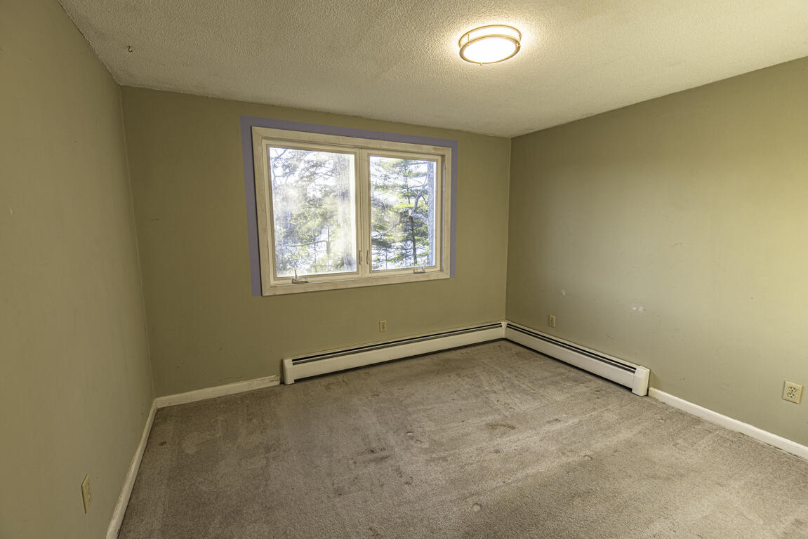 48 Douglass Loop
