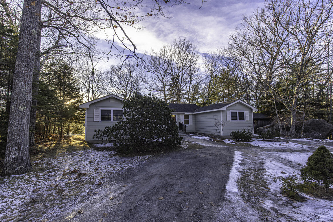 48 Douglass Loop