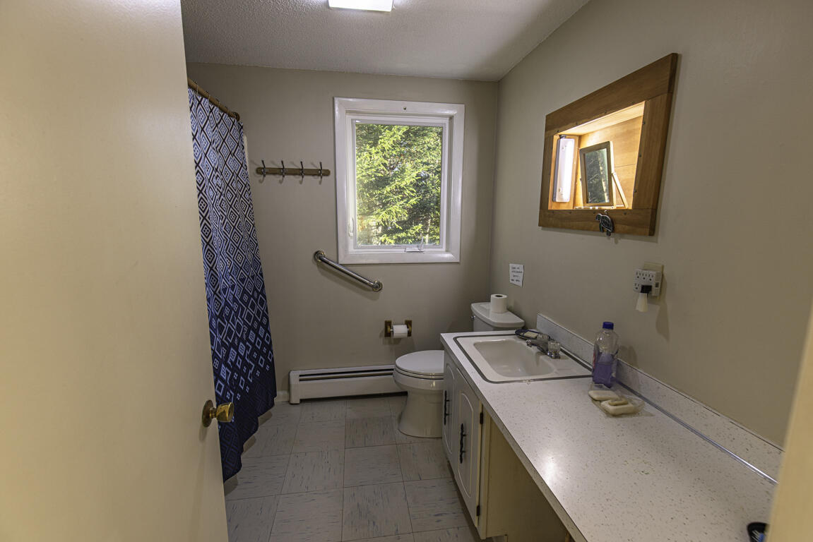 48 Douglass Loop