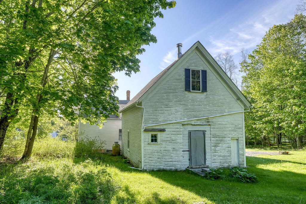 11 Sunset Road