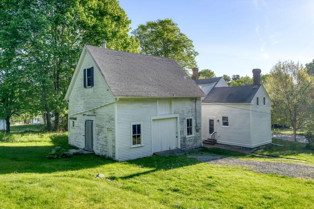 11 Sunset Road