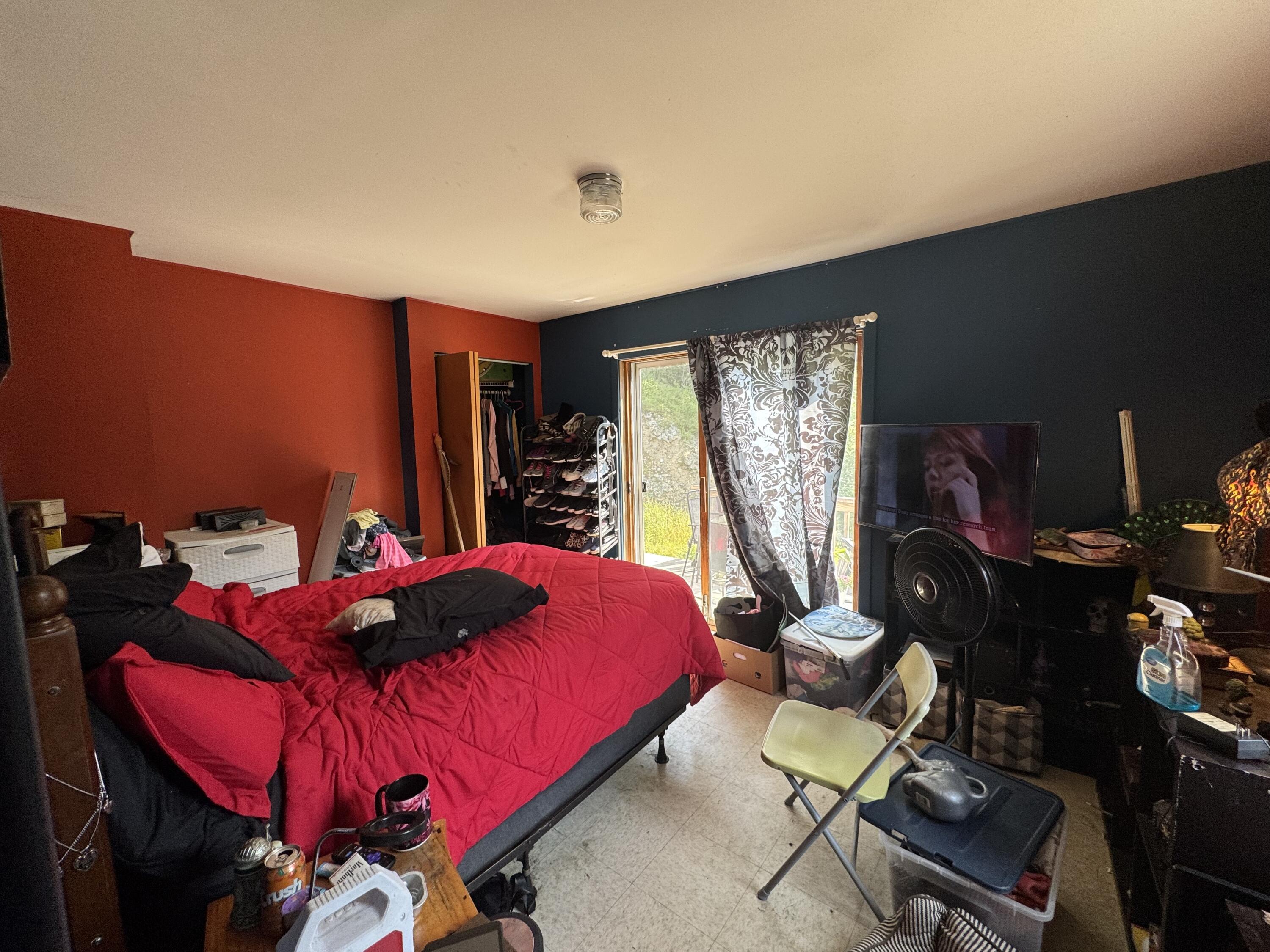 543 Riverside Drive