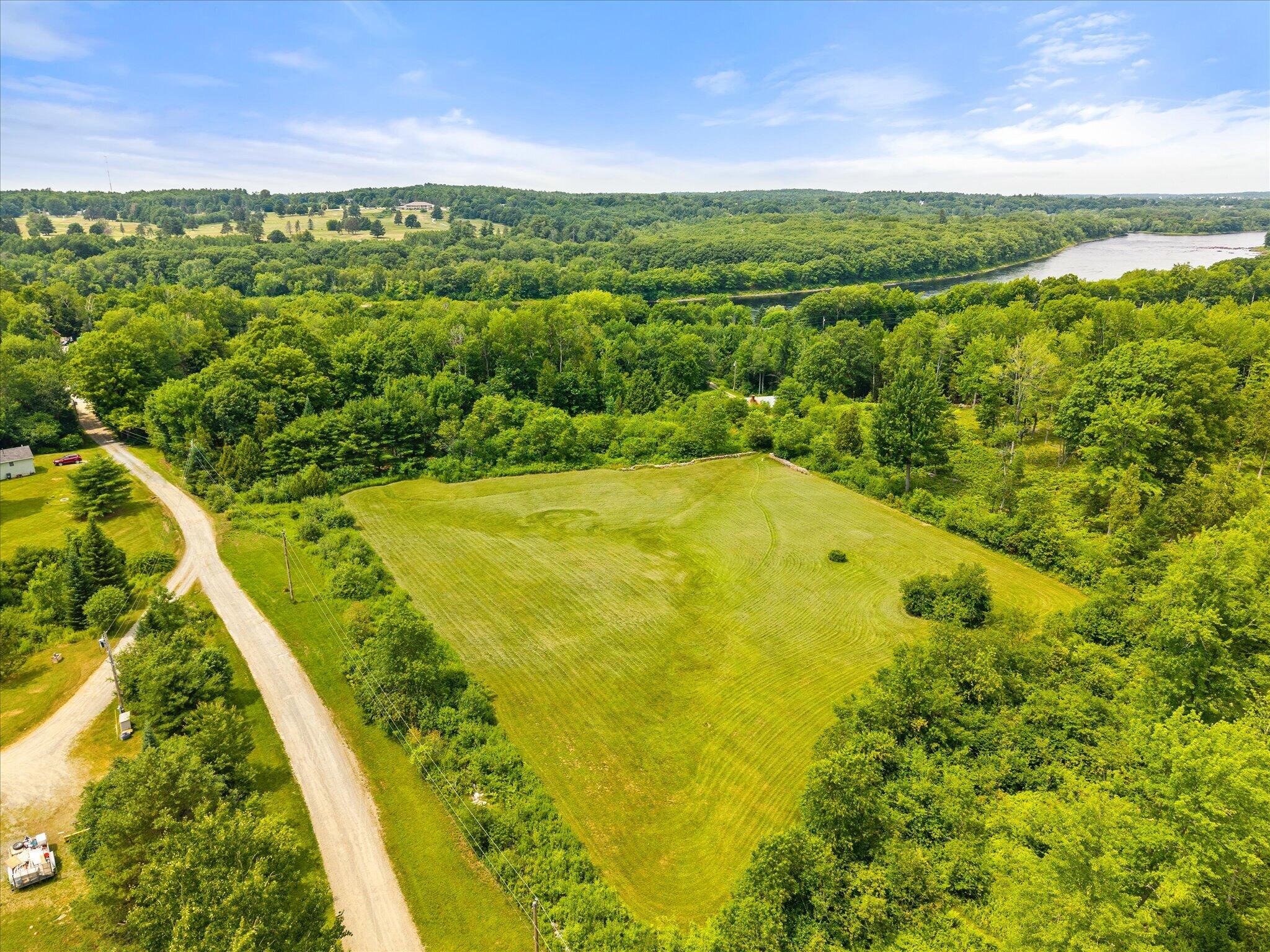 543 Riverside Drive
