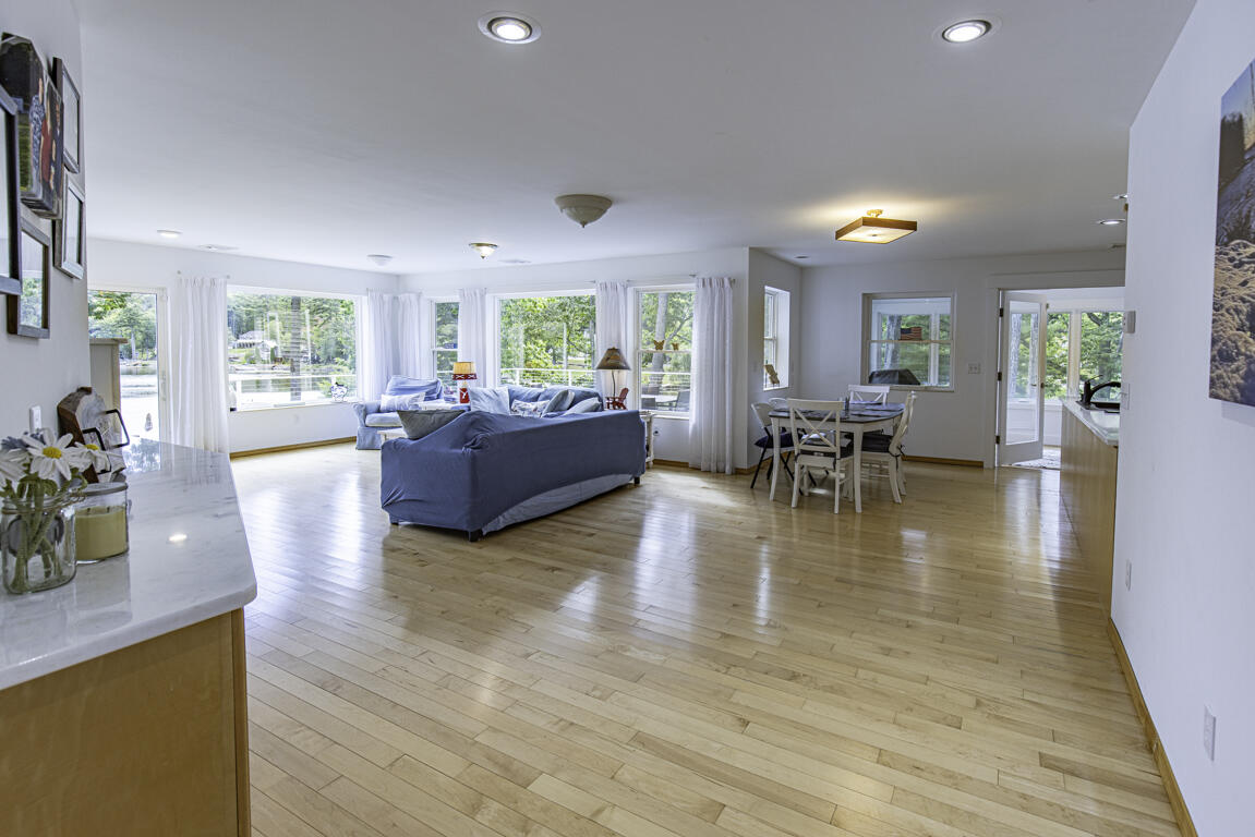 7 Rogers Road