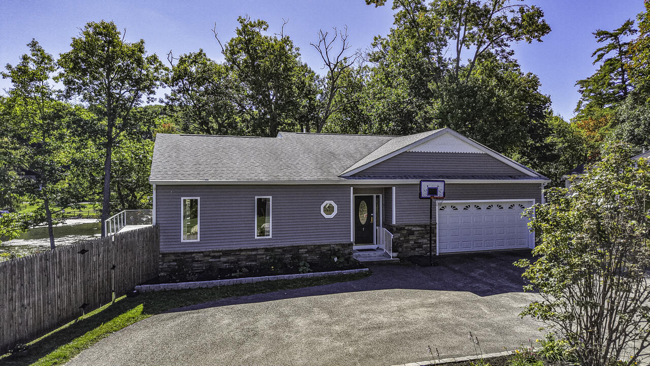 7 Rogers Road