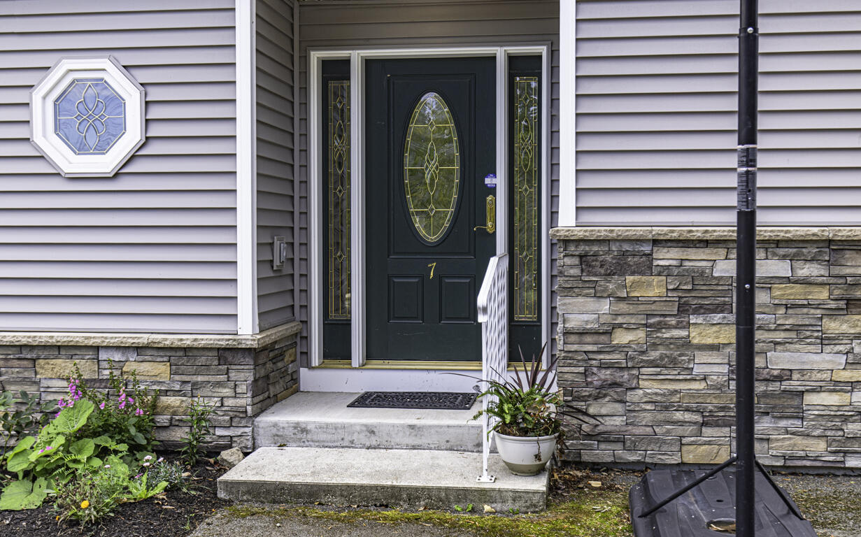 7 Rogers Road