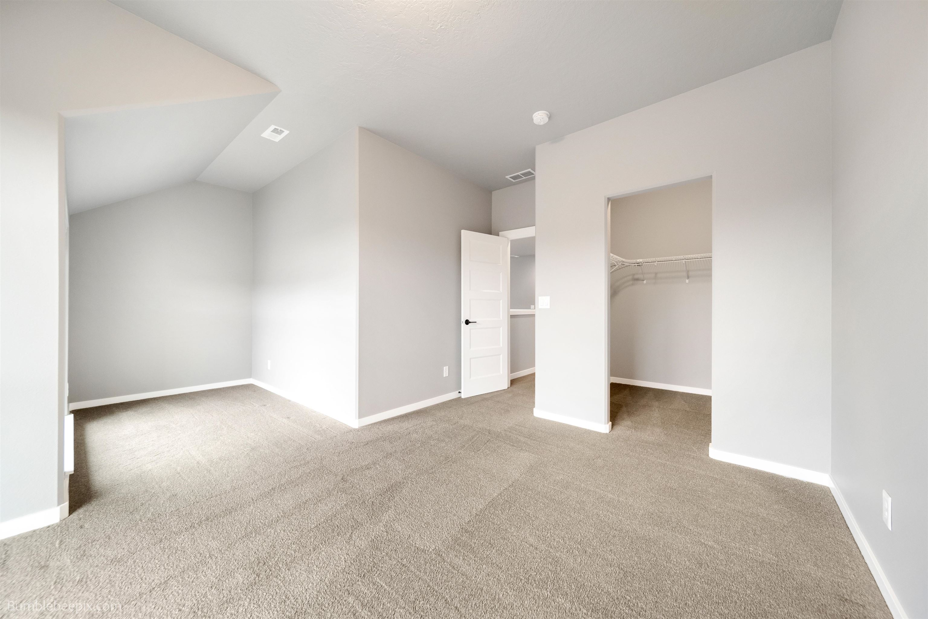 2408 W CENTENNIAL Pl
