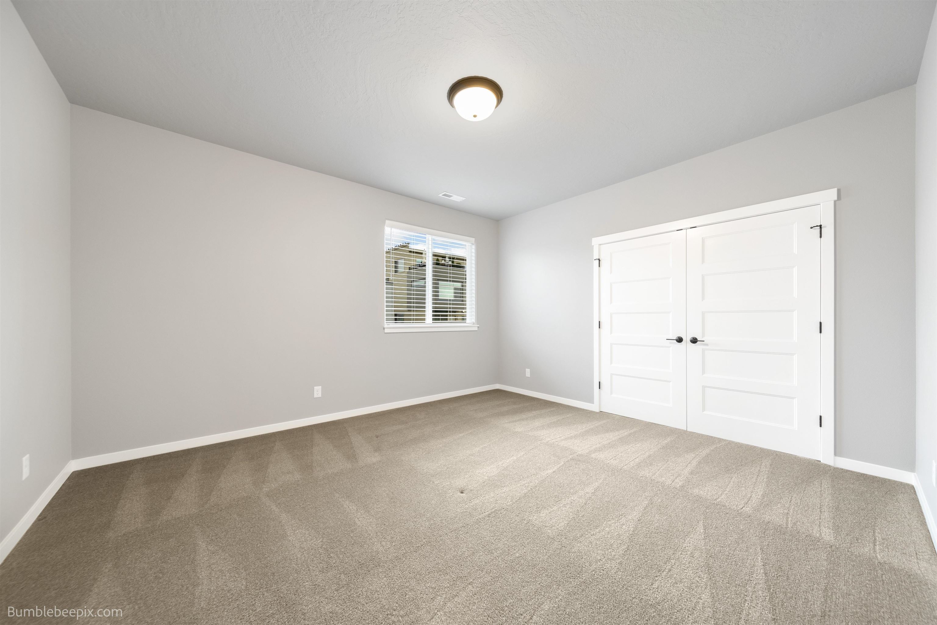 2408 W CENTENNIAL Pl