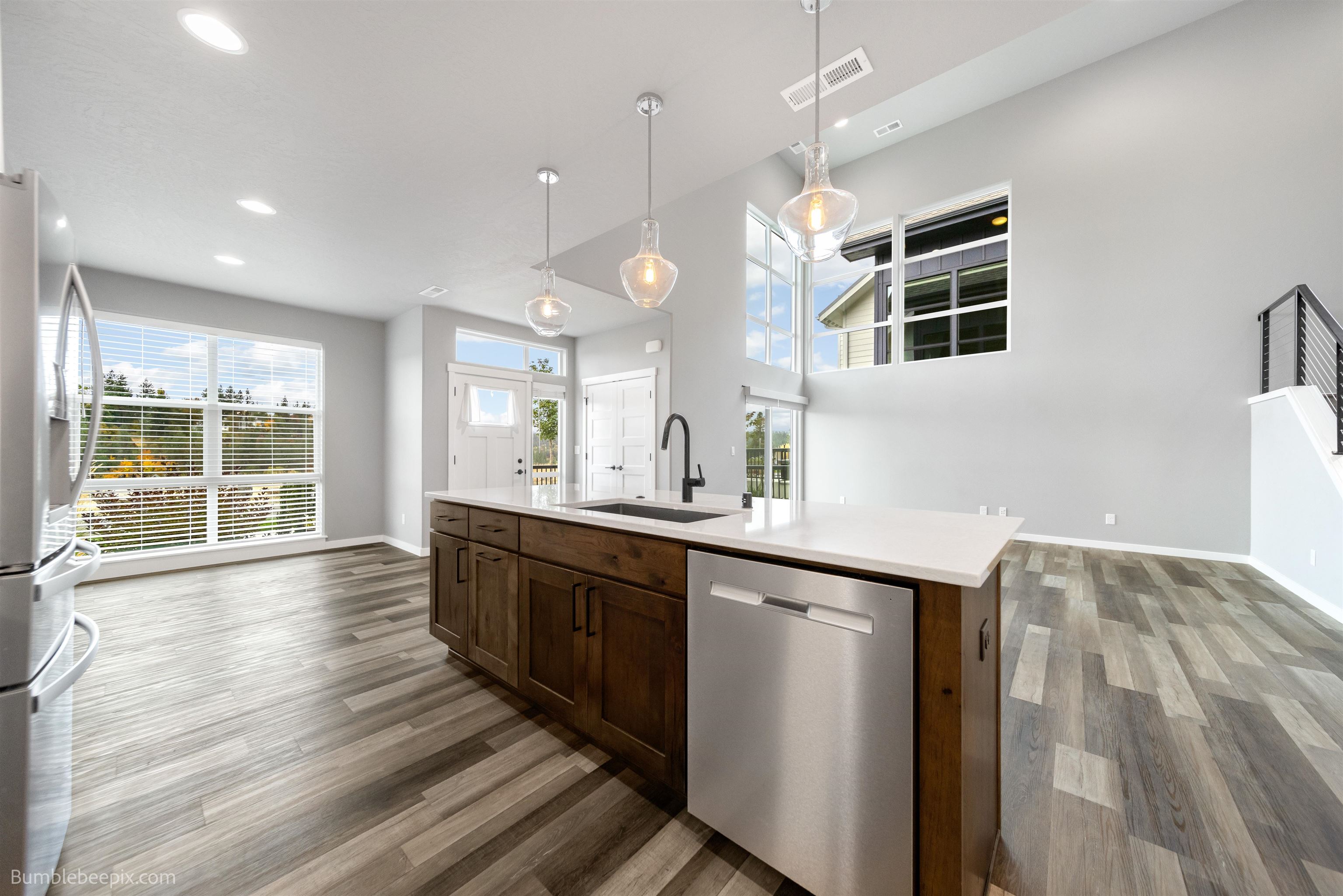 2408 W CENTENNIAL Pl