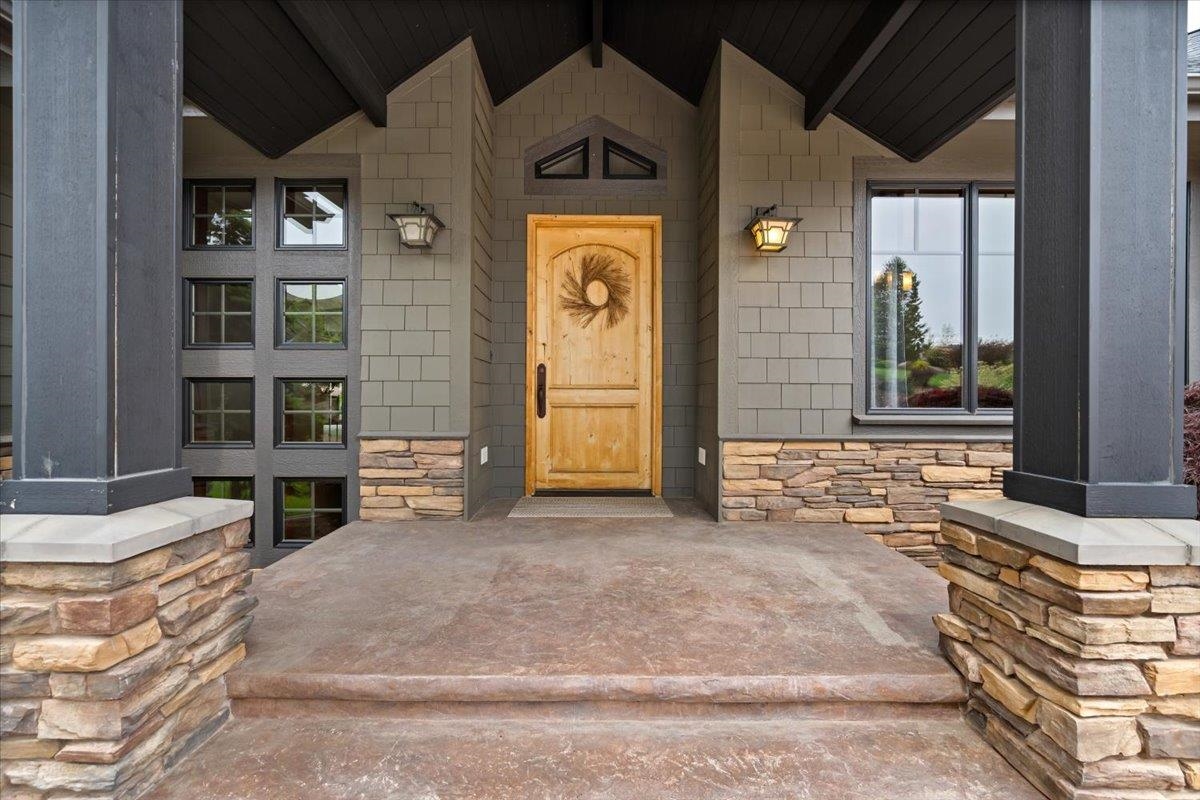 341 N Legend Tree Dr