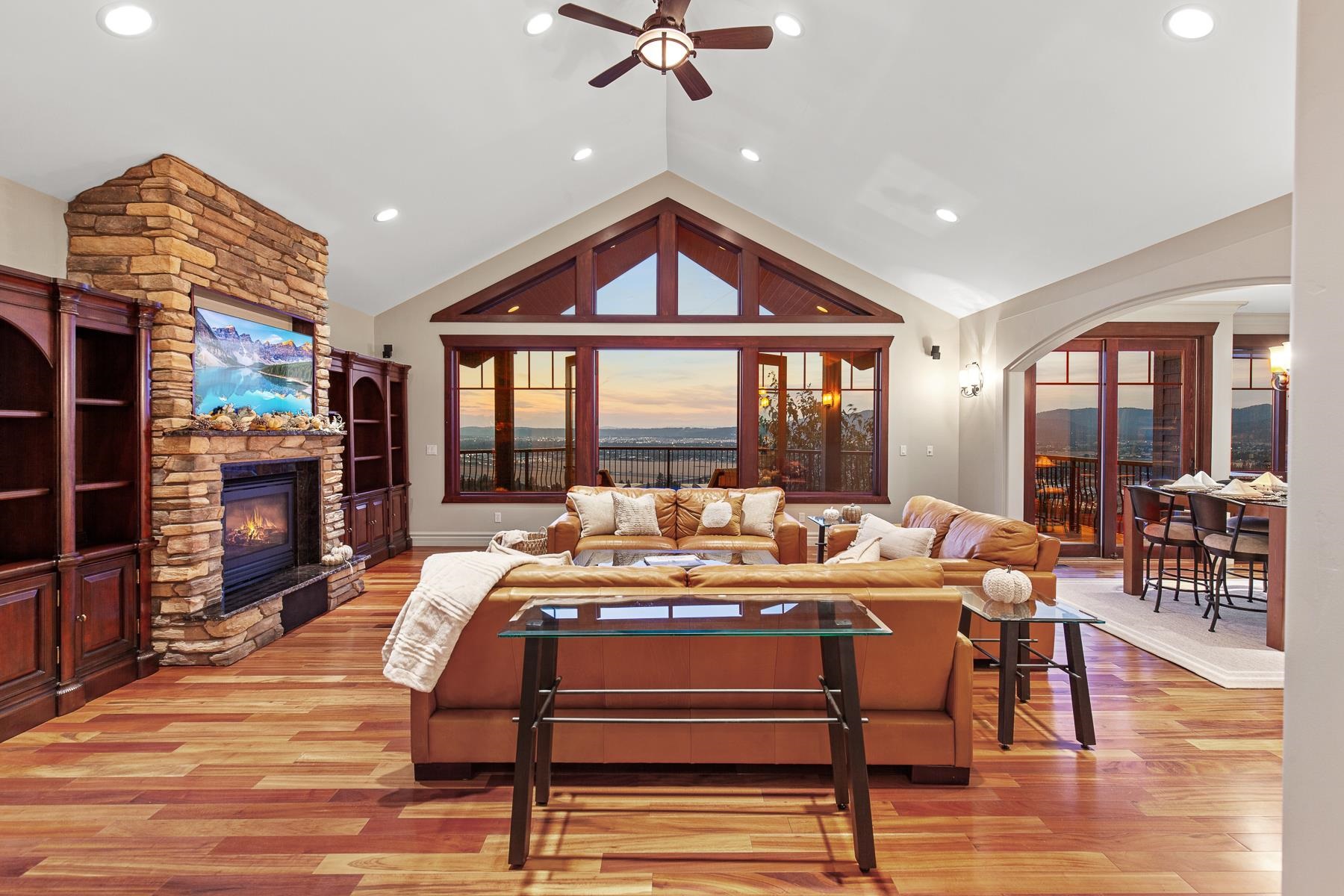 341 N Legend Tree Dr