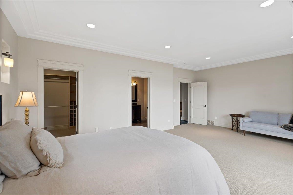 341 N Legend Tree Dr